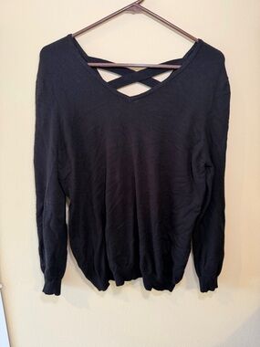 Black V-Neck Crisscross Back Pullover Sweater